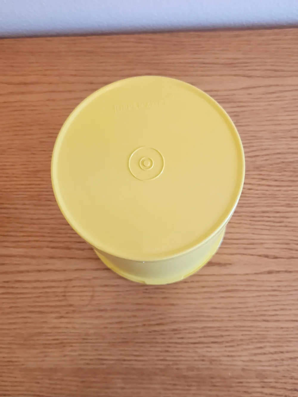 Tupperware set five